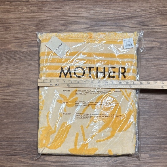 MOTHER Yellow and Cream Beach Towel Xtra Large - Picture 9 of 9